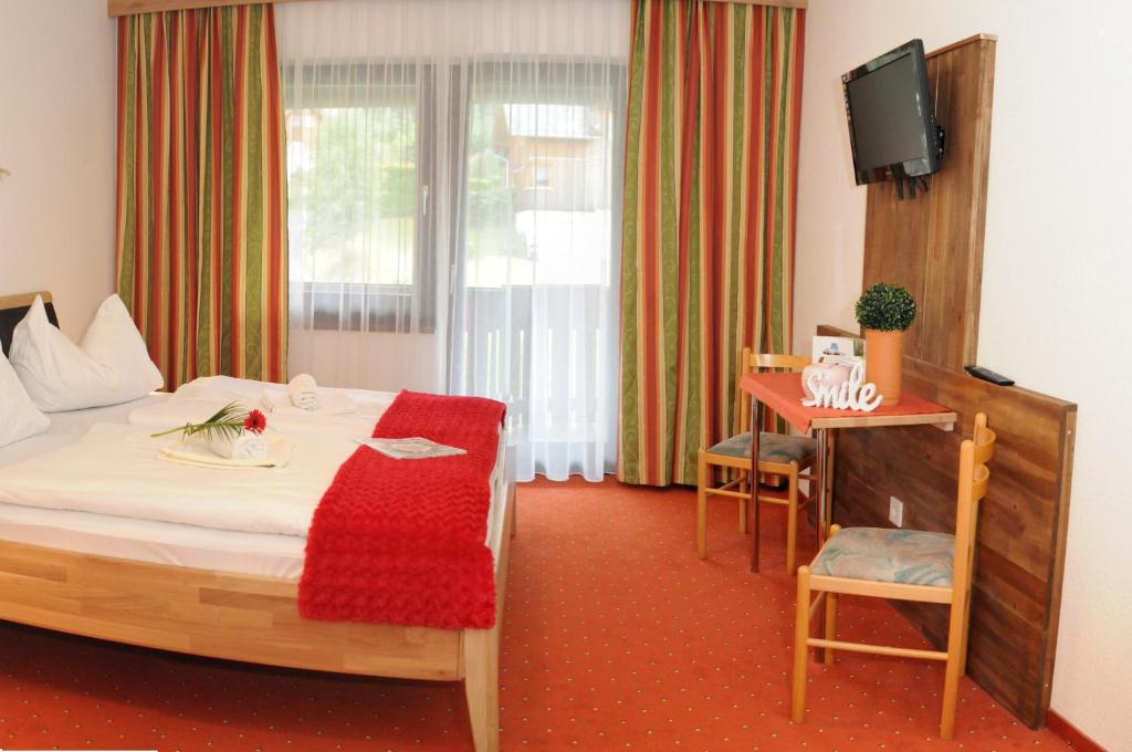 Семейный (Семейный номер (для 2 взрослых и 1 ребенка)) отеля Alpenhotel Lanz, Хоэнтауэрн