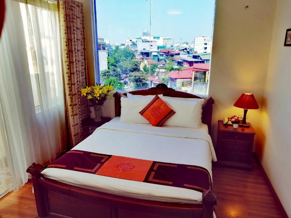 Двухместный (Двухместный люкс с 1 кроватью) отеля Phoenix Palace Hotel Hanoi, Ханой