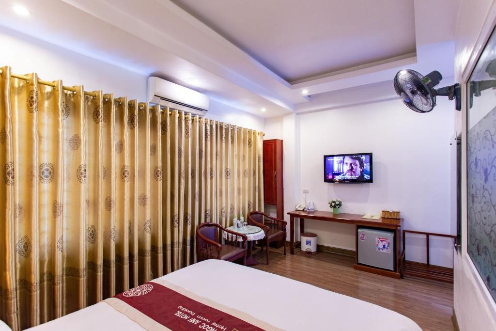 Двухместный (Стандартный двухместный номер с 1 кроватью) отеля Ngoc Anh Hotel Ninh Binh, Ниньбинь