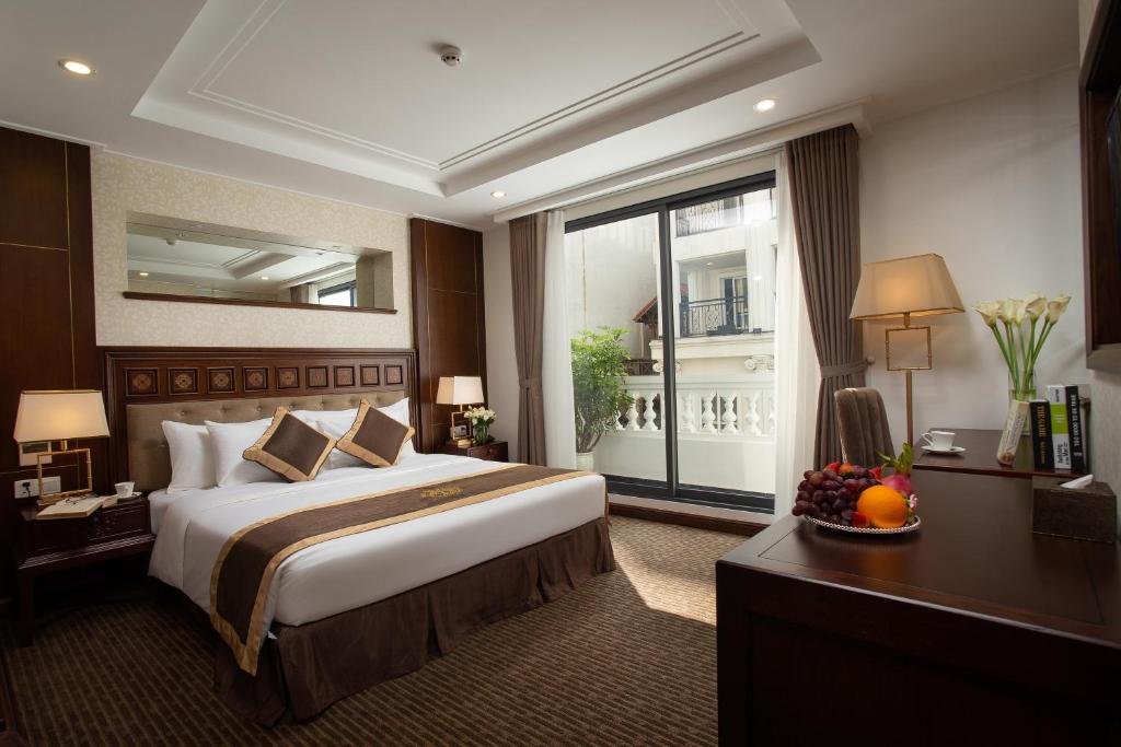 Двухместный (Luxury Double With City View) отеля Rex Hanoi Hotel, Ханой