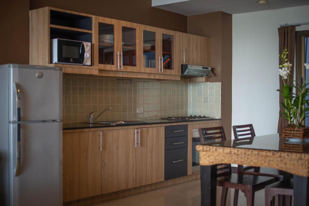 Двухместный (Апартаменты с 2 спальнями), Kamala Beachfront Apartment