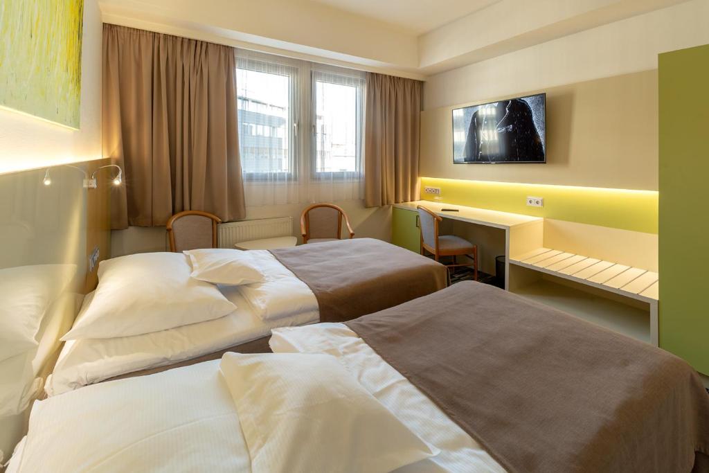 Двухместный (Стандартный двухместный номер с 1 кроватью) отеля Continental, Брно