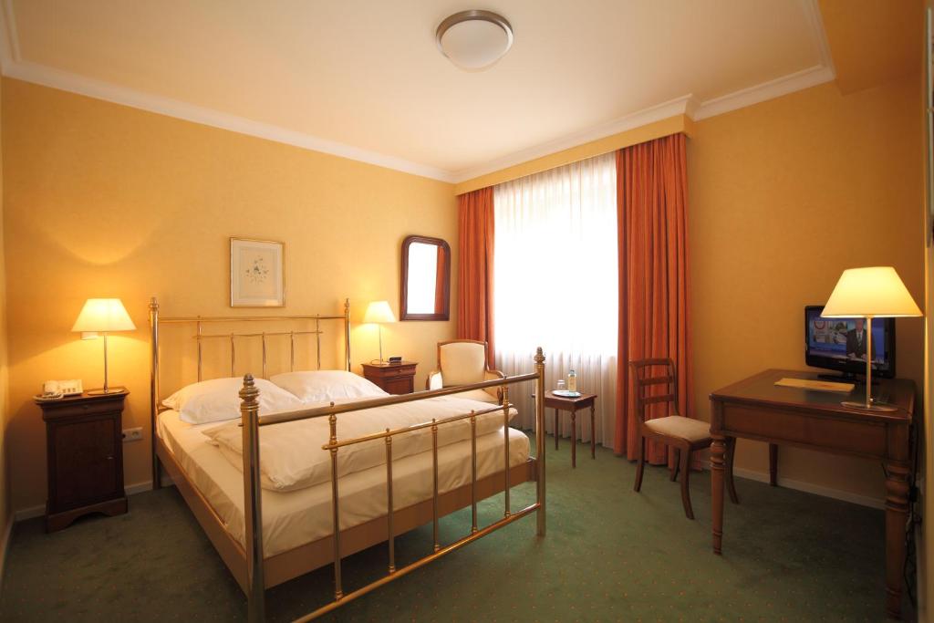 Двухместный (Двухместный номер с 1 кроватью) отеля Alster-Hof, Гамбург