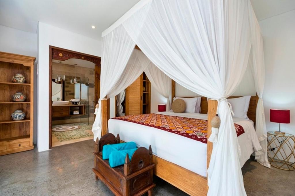 Вилла (Вилла с 2 спальнями) отеля Calma Ubud Suite & Villas, Убуд