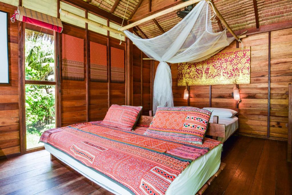 Номер (Просторное бунгало Breezy - Рядом с пляжем), Castaway Resort Koh Lipe