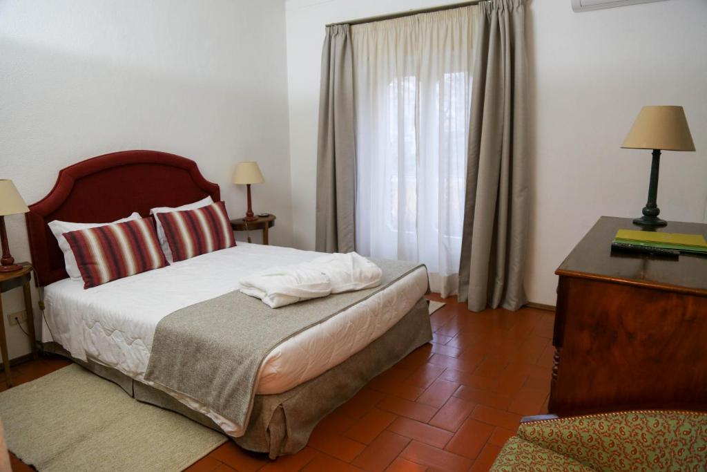 Двухместный (Стандартный двухместный номер с 1 кроватью и видом на сад) отеля INATEL Castelo De Vide, Марвао