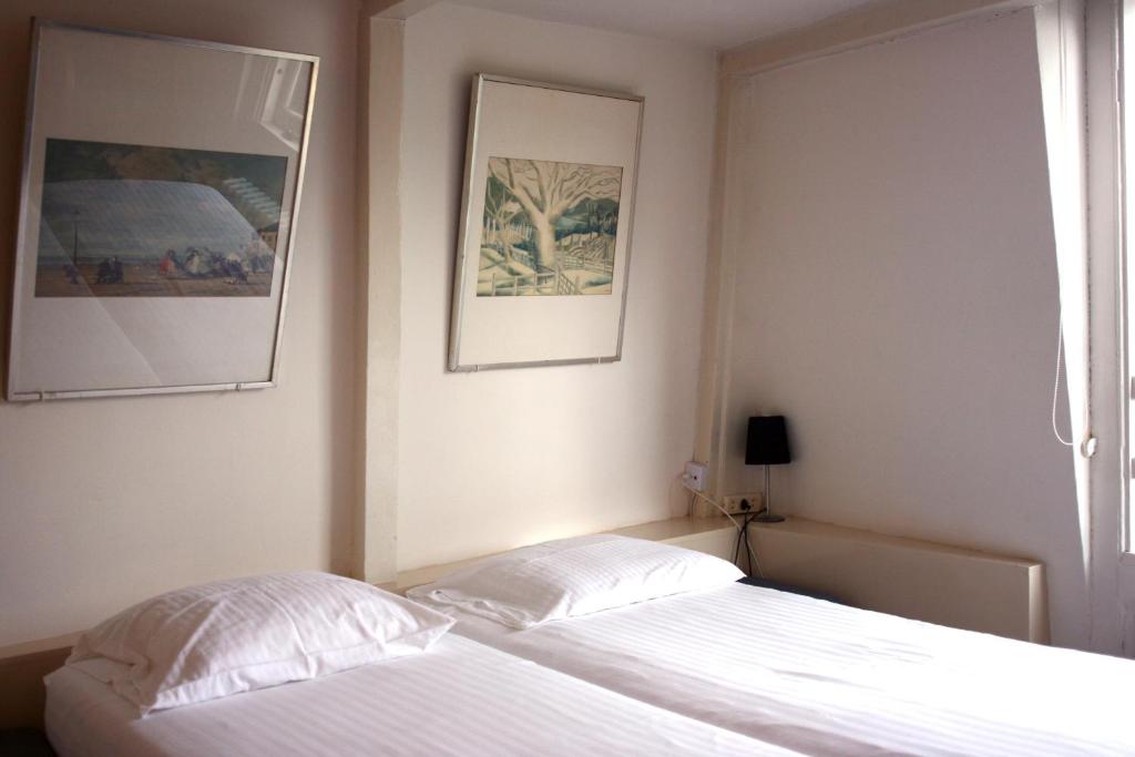 Двухместный (Двухместный номер с 1 уроватью и общей ванной комнатой) хостела Hostel The Veteran, Амстердам