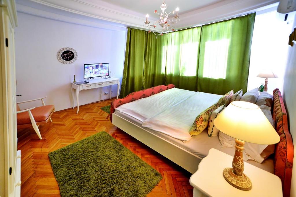 Двухместный (Двухместный номер с 1 кроватью) гостевого дома Casa Negustorului, Дева