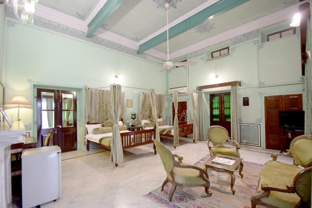 Семейный (Семейный номер) отеля Hari Mahal Palace, Jaipur, Джайпур