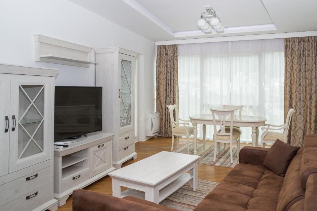 Апартаменты (Апартаменты Делюкс), Apartments Menuet