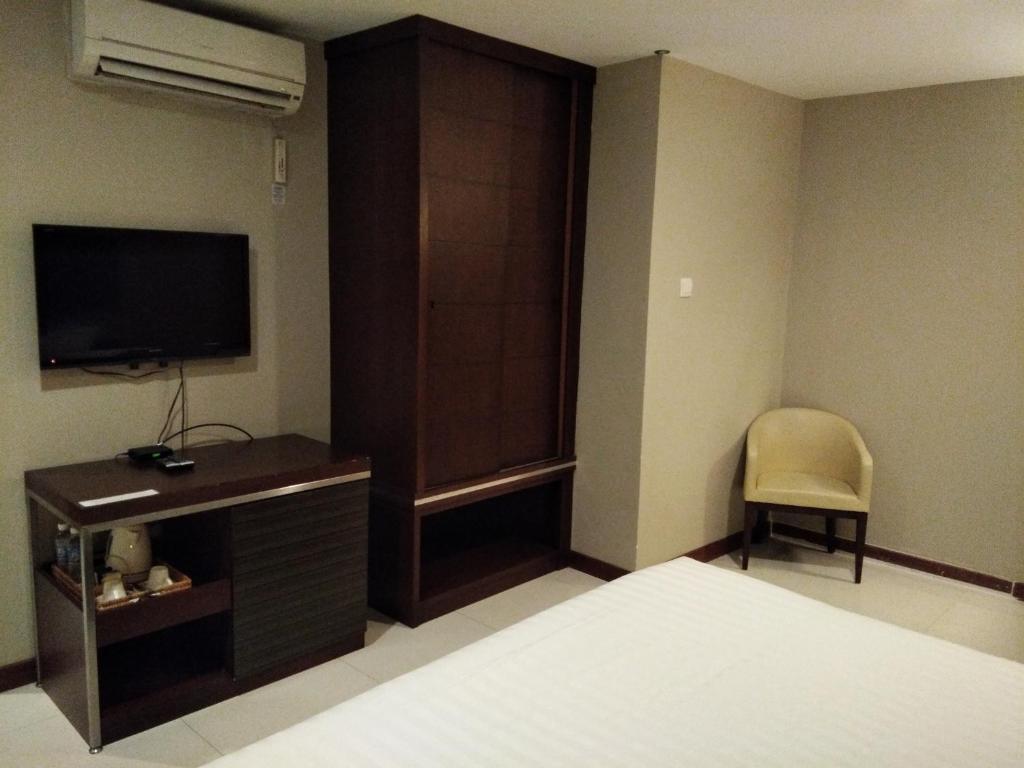 Двухместный (Standard Deluxe King Room with No Window), Kinabalu Daya Hotel