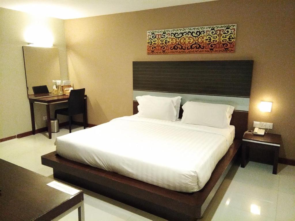 Двухместный (Standard Deluxe King Room with No Window), Kinabalu Daya Hotel