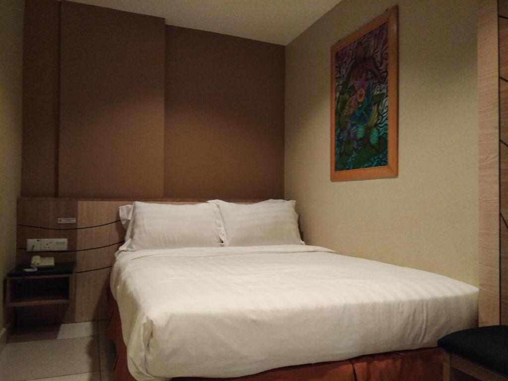 Двухместный (Superior Double Room with No Window (Newly Renovated)), Kinabalu Daya Hotel