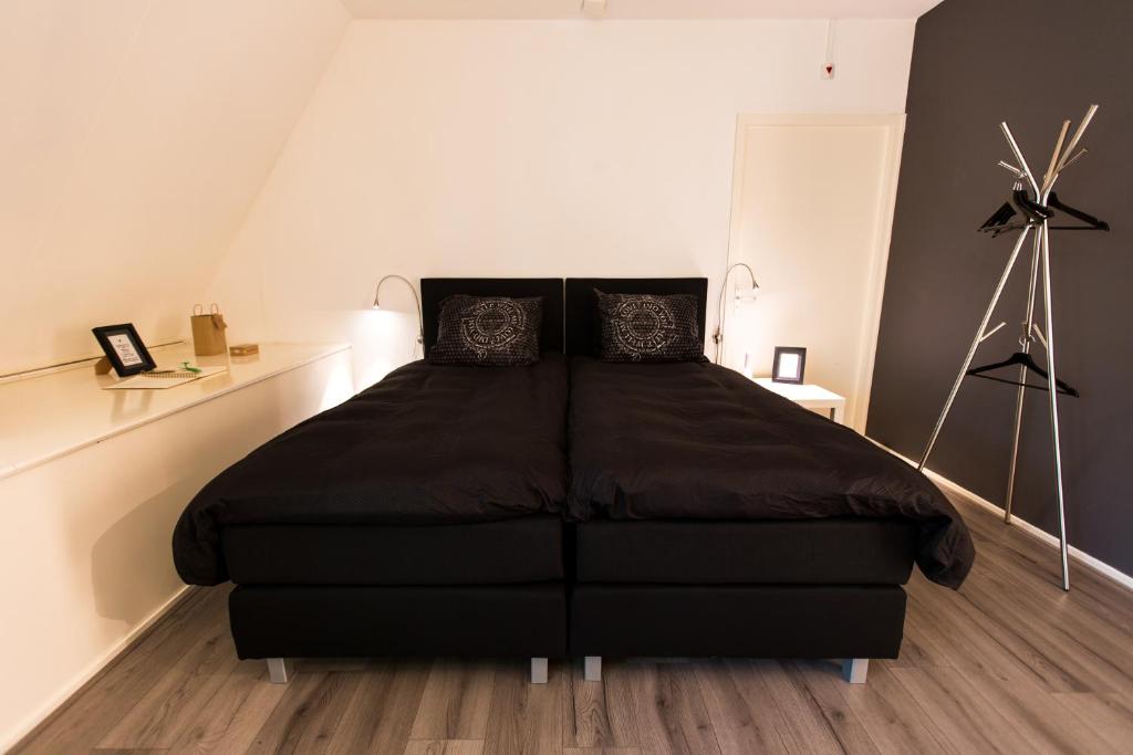 Двухместный (Двухместный номер с 2 отдельными кроватями и ванной) отеля Cuisinerie Mensinge With Dreams, Гронинген