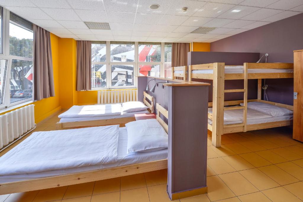 Номер (Спальное место на двухъярусной кровати в общем номере для женщин) хостела Plus Prague, Прага