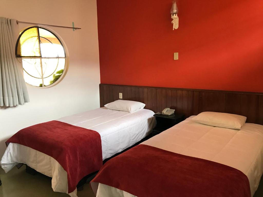 Двухместный (Двухместный номер с 2 отдельными кроватями) отеля Hotel Ojo de Agua, Сьюдад-Идальго
