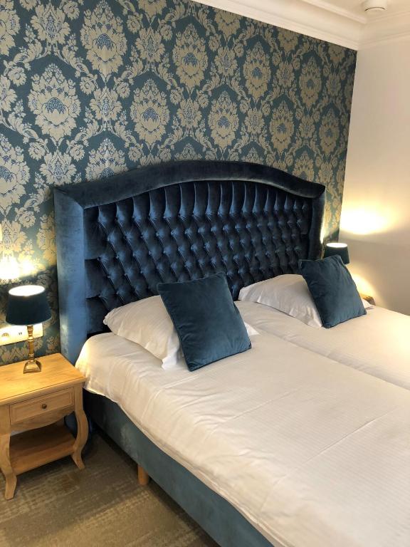 Двухместный (Двухместный номер Делюкс с 2 отдельными кроватями) отеля Golden Tree Hotel, Брюгге