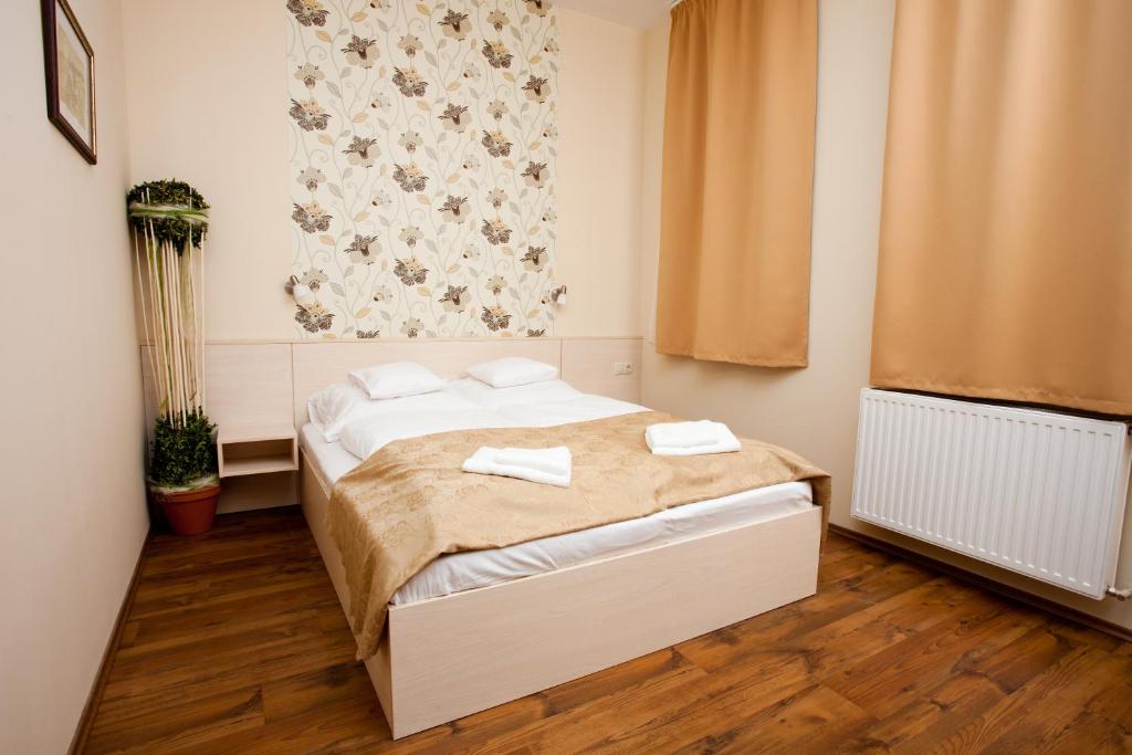 Двухместный (Двухместный номер с 1 кроватью или 2 отдельными кроватями) отеля Piroska Csárda és Panzió, Шиофок