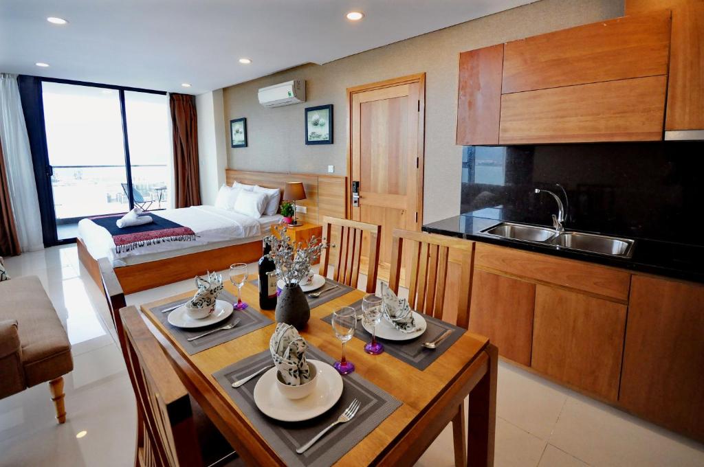 Сьюит (Смежные апартаменты с балконом с видом на море), Holi Beach Hotel & Apartments