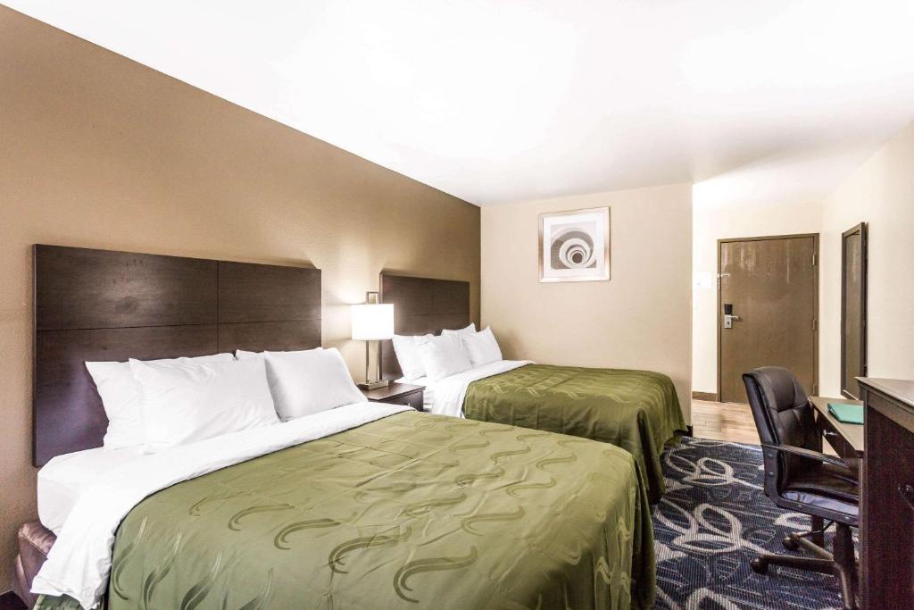 Семейный (Двухместный номер с 2 двуспальными кроватями - Для некурящих) отеля Quality Inn, Солт-Лейк-Сити