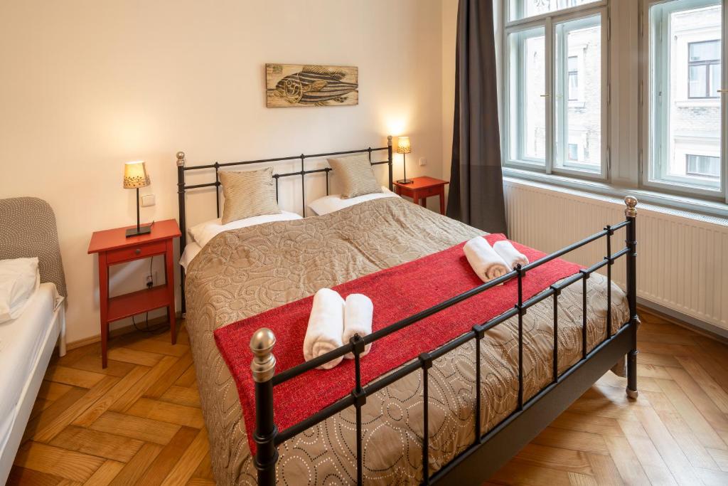 Апартаменты (Special offer: Studio Apartment with e-Scooters or Bike Tours), Old Town - Aparthotel Michalska