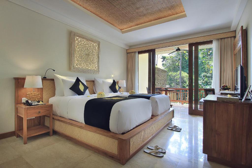 Сьюит (Двухместный номер «Долина» с 2 отдельными кроватями) курортного отеля The Sankara Suites & Villas by Pramana, Убуд