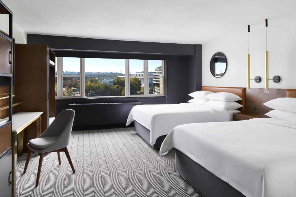 Четырехместный (Номер The.ADA с кроватью размера «queen-size» - Подходит для гостей с ограниченными физическими возможностями) отеля ARC THE.HOTEL, Washington DC, Вашингтон