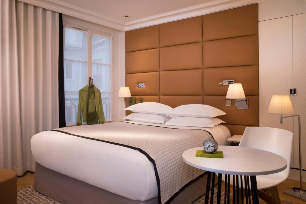 Двухместный (Классический двухместный номер с 1 кроватью) отеля Hôtel R de Paris - Boutique Hotel, Париж