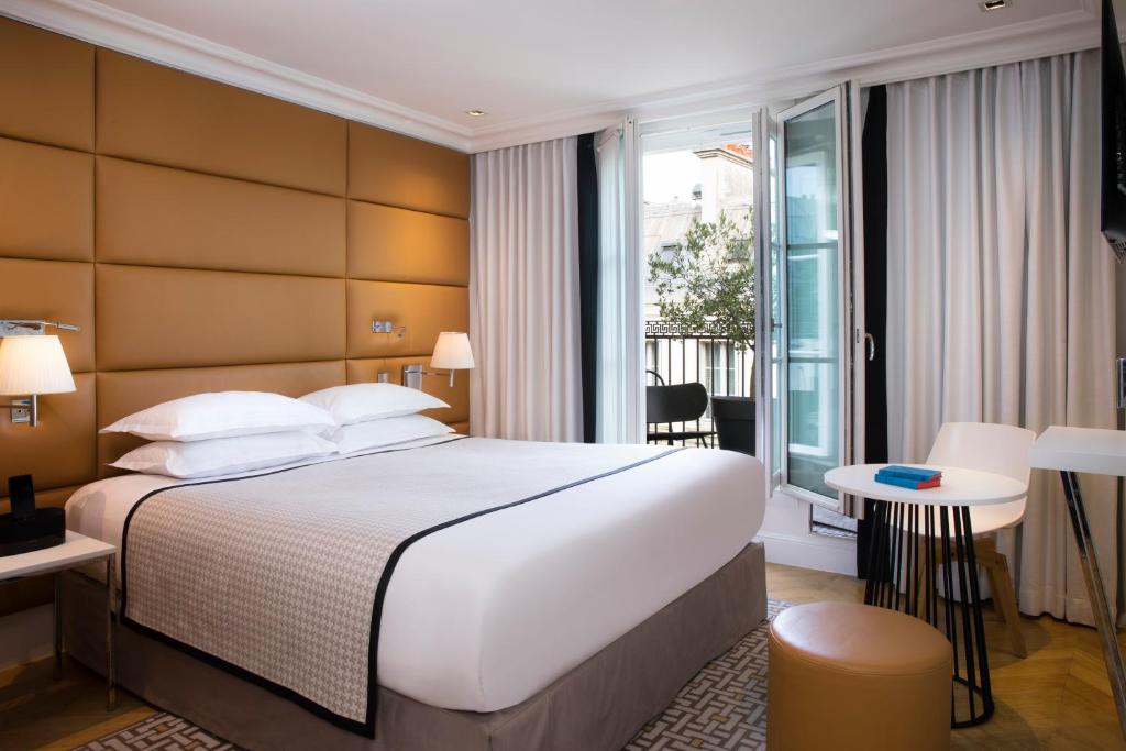 Двухместный (Представительский двухместный номер с правом посещения спа) отеля Hôtel R de Paris - Boutique Hotel, Париж