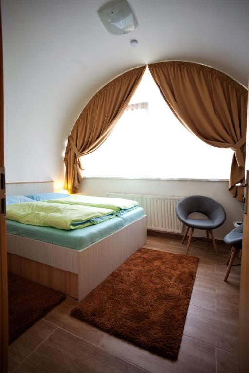 Двухместный (Двухместный номер с 1 кроватью и собственной ванной комнатой) отеля Penzion u Pidly, Марианские Лазне