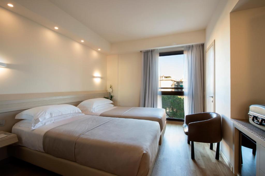 Трехместный (Стандартный трехместный номер) отеля Hotel Grifone Firenze, Флоренция