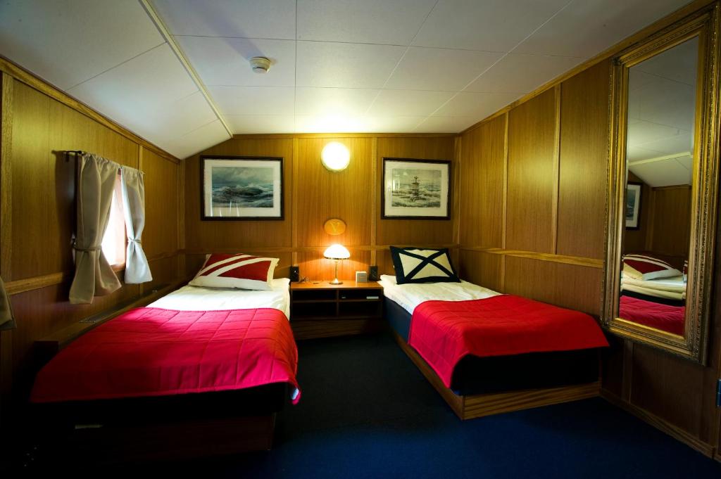 Двухместный (Двухместный номер с 2 отдельными кроватями) отеля Hotel Barken Viking, Гетеборг
