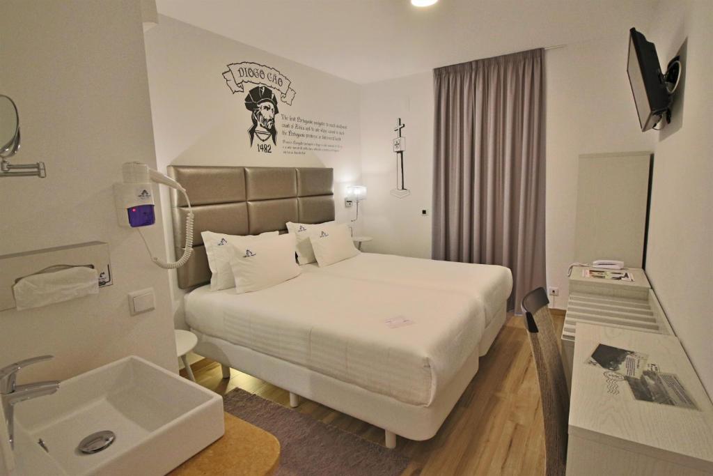 Двухместный (Двухместный номер с 2 отдельными кроватями) отеля Villa Ana Margarida Hotel, Эрисейра