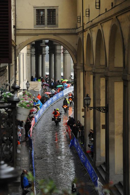 Сьюит (К услугам гостей этот полулюкс с балконом и видом на реку.), Pontevecchio Relais