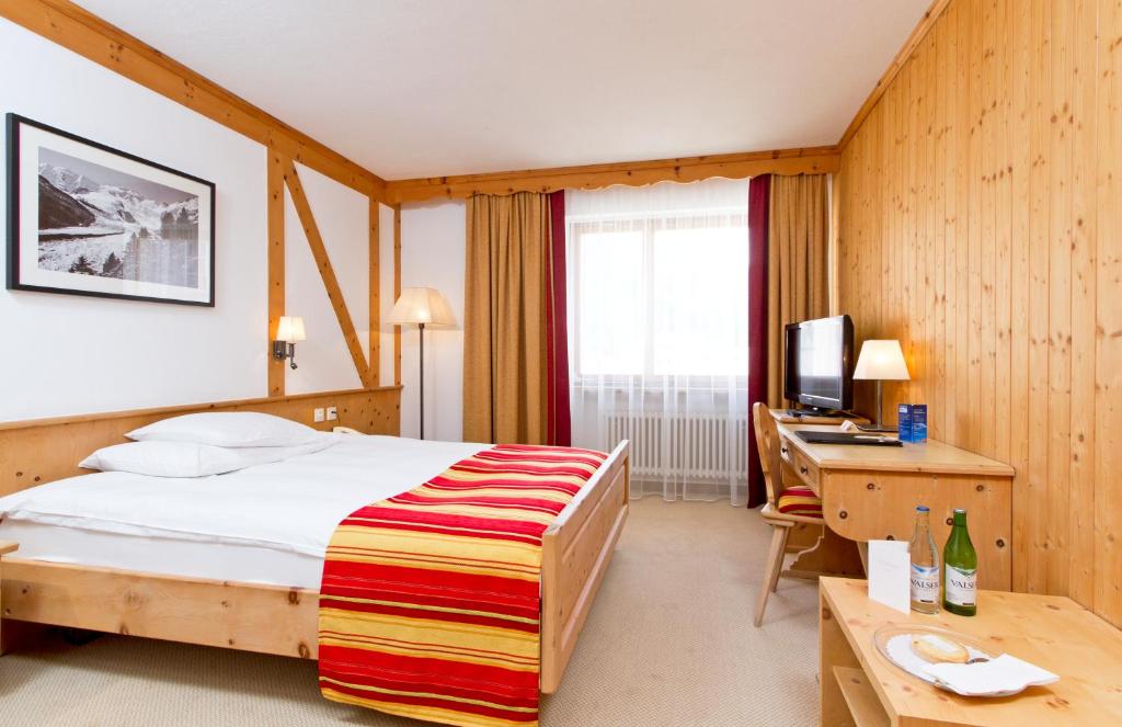 Одноместный (Улучшенный одноместный номер) отеля Edelweiss Swiss Quality Hotel, Санкт-Мориц