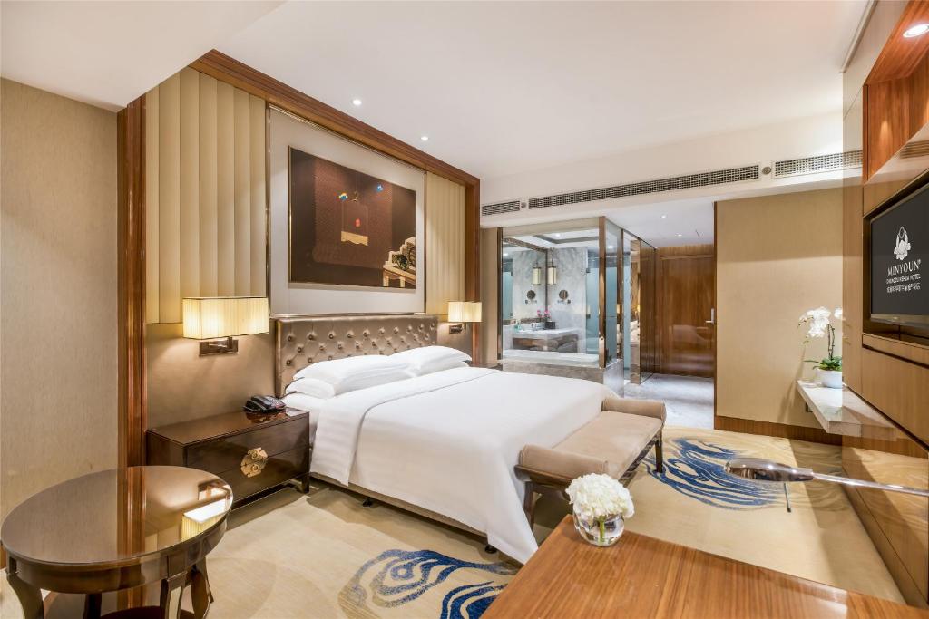 Двухместный (Standard Room (King Bed)) отеля Minyoun Chengdu Kehua Hotel, Чэнду