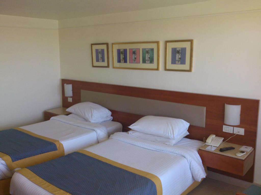 Двухместный (Стандартный двухместный номер с 1 кроватью или 2 отдельными кроватями и видом на сад) курортного отеля Helnan Marina Sharm Hotel, Шарм-эль-Шейх