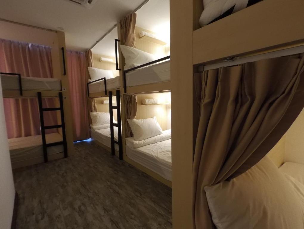 Номер (Односпальная кровать в общем номере для женщин), Signel Hostel