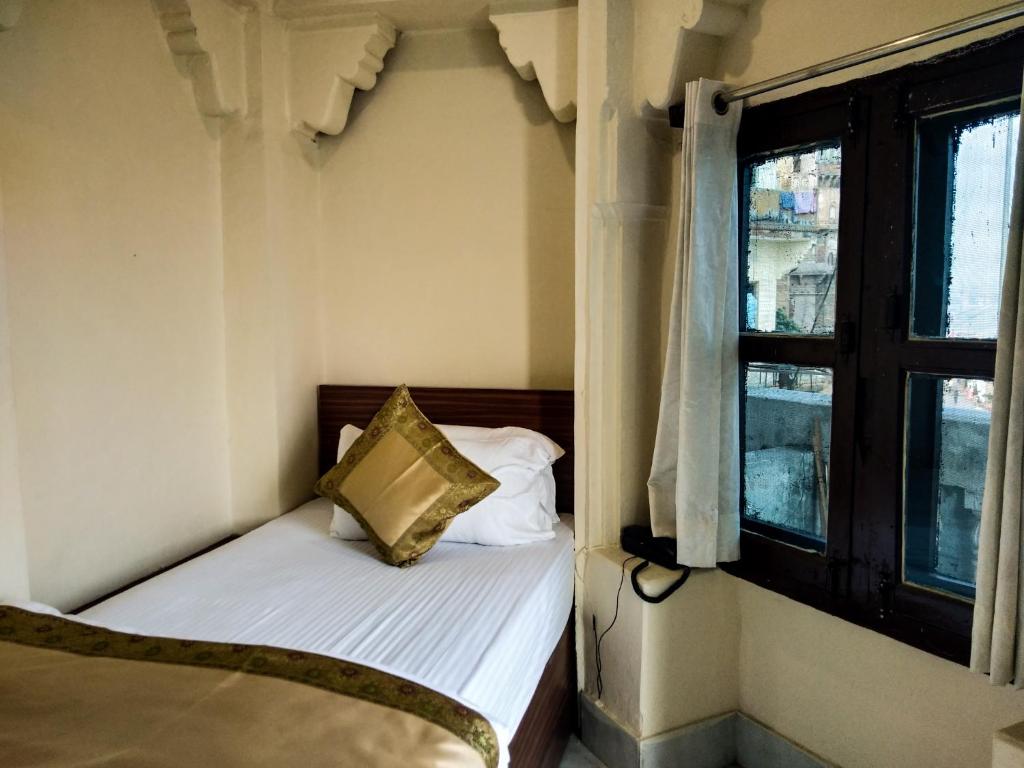 Одноместный (Ekaant Kashi room with Balcony and River View (Darshan Assistance for Kashi Vishwanath Temple Available)), Palace On Steps