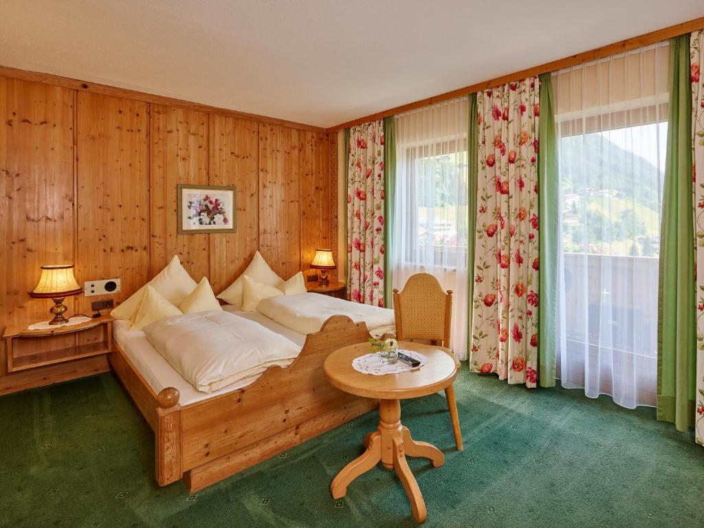 Двухместный (Стандартный двухместный номер с 1 кроватью) отеля Hotel Sonnhof, Нойштифт