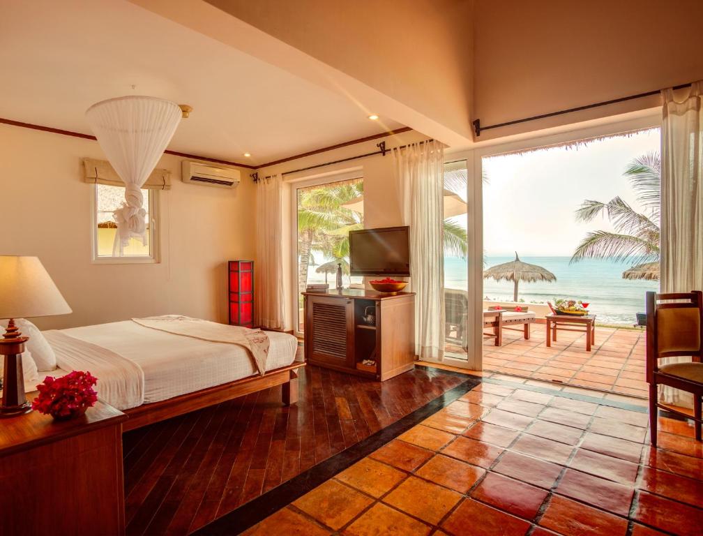 Двухместный (Бунгало - С видом на пляж) курортного отеля Victoria Phan Thiet Beach Resort & Spa, Фантхьет