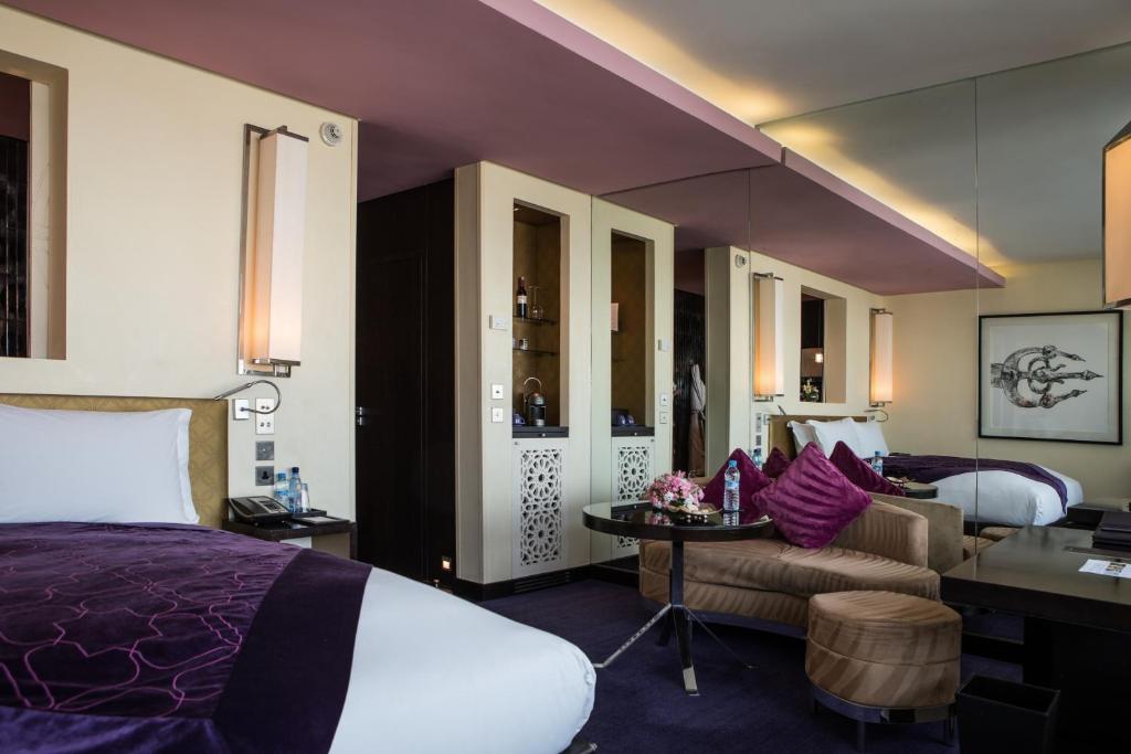 Двухместный (Двухместный номер с кроватью размера «king-size» и видом на медину, мечеть и море) отеля Sofitel Casablanca Tour Blanche, Касабланка