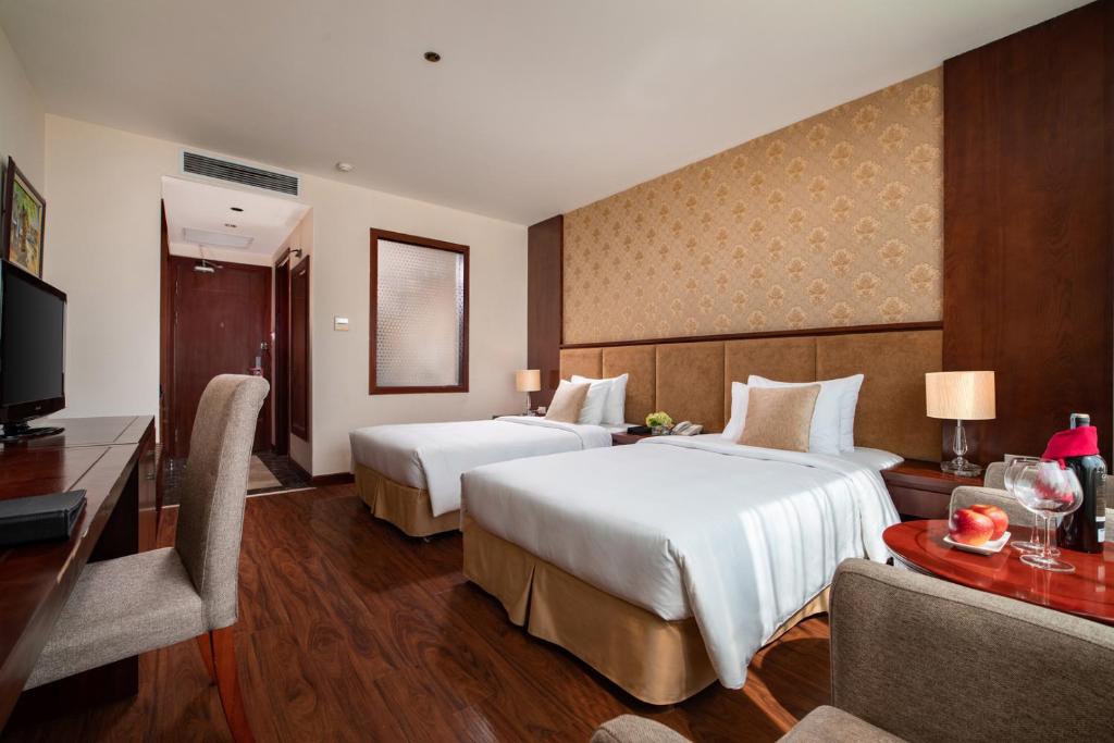 Двухместный (Улучшенный двухместный номер с 1 кроватью или 2 отдельными кроватями) отеля Nesta Hanoi Hotel, Ханой