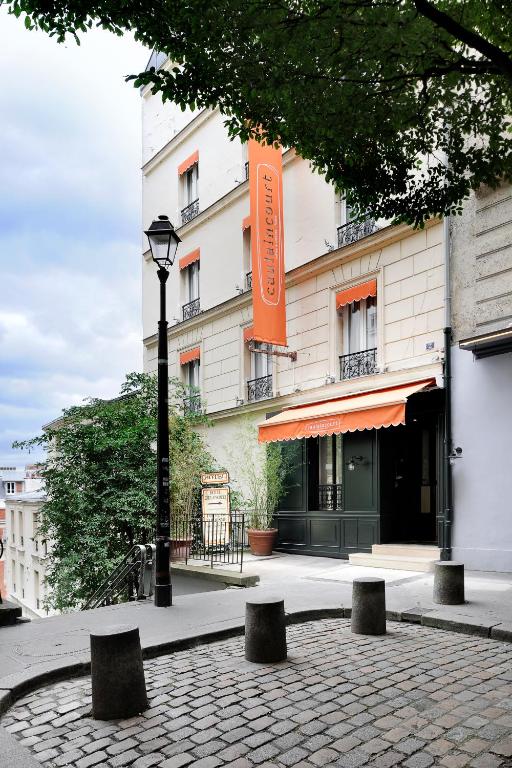 Хостел Caulaincourt Square Hostel, Париж