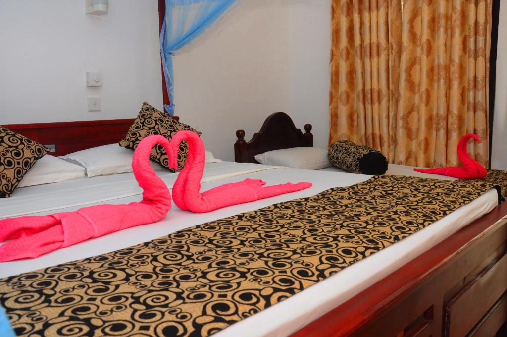 Двухместный (Стандартный двухместный номер с 1 кроватью и вентилятором) отеля Deutsch Lanka Hotel, Хиккадува