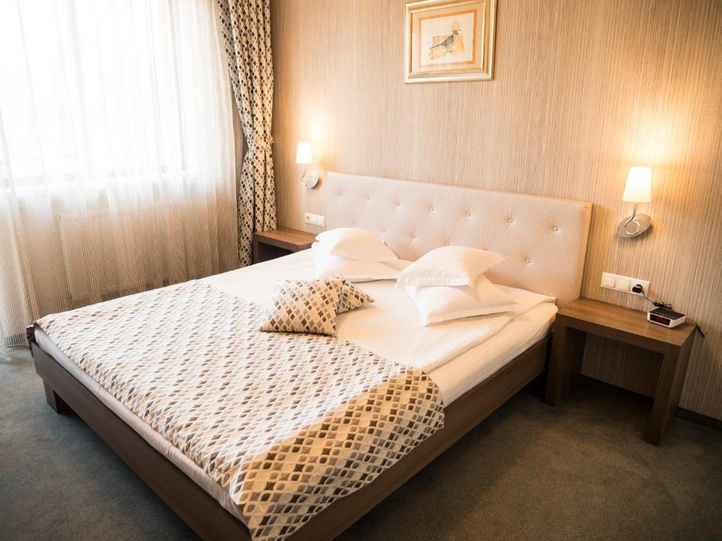 Сьюит (Суперлюкс с кроватью размера «queen-size») отеля Best Western Silva Hotel, Сибиу