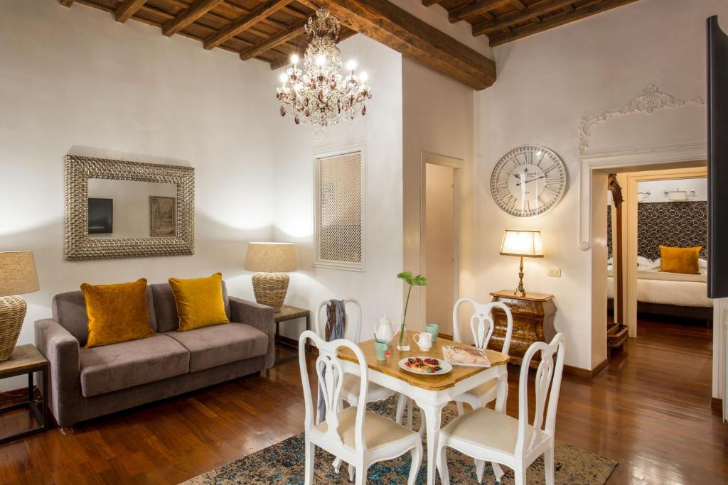 Апартаменты (Апартаменты с 1 спальней - Via delle Carrozze, 25), The Inn at the Spanish Steps-Small Luxury Hotels