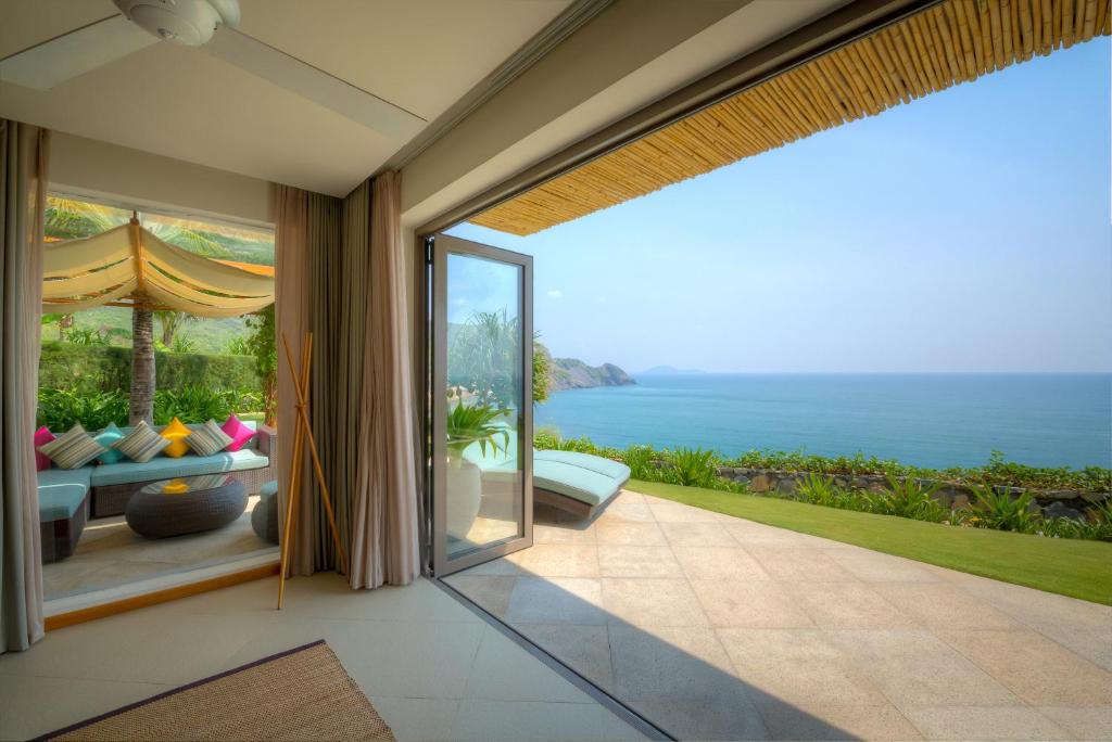 Вилла (Вилла на холме - С собственным бассейном), Mia Resort Nha Trang