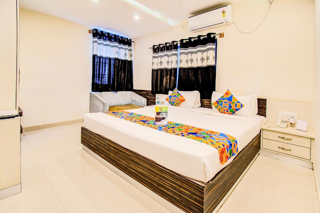 Двухместный (Улучшенный двухместный номер с 1 кроватью) отеля FabHotel Corporate Crown Koramangala, Бангалор