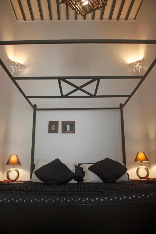 Двухместный (Улучшенный двухместный номер с 1 кроватью) отеля Riad Malaïka, Эс-Сувейра